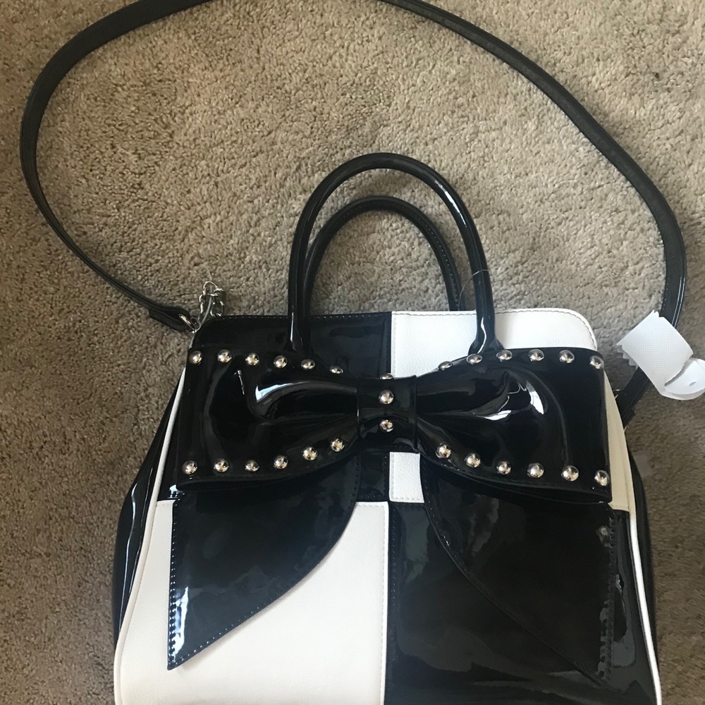Betsey Johnson black and white bow studded purse
